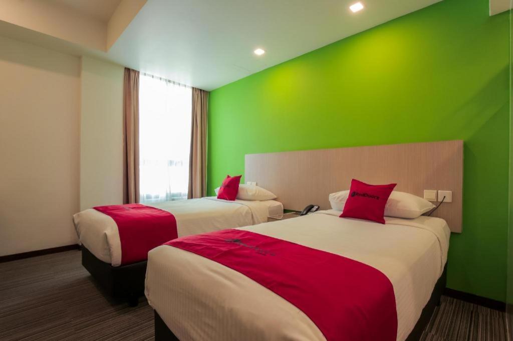 Reddoorz Premium @ Balestier Hotel Singapore Buitenkant foto