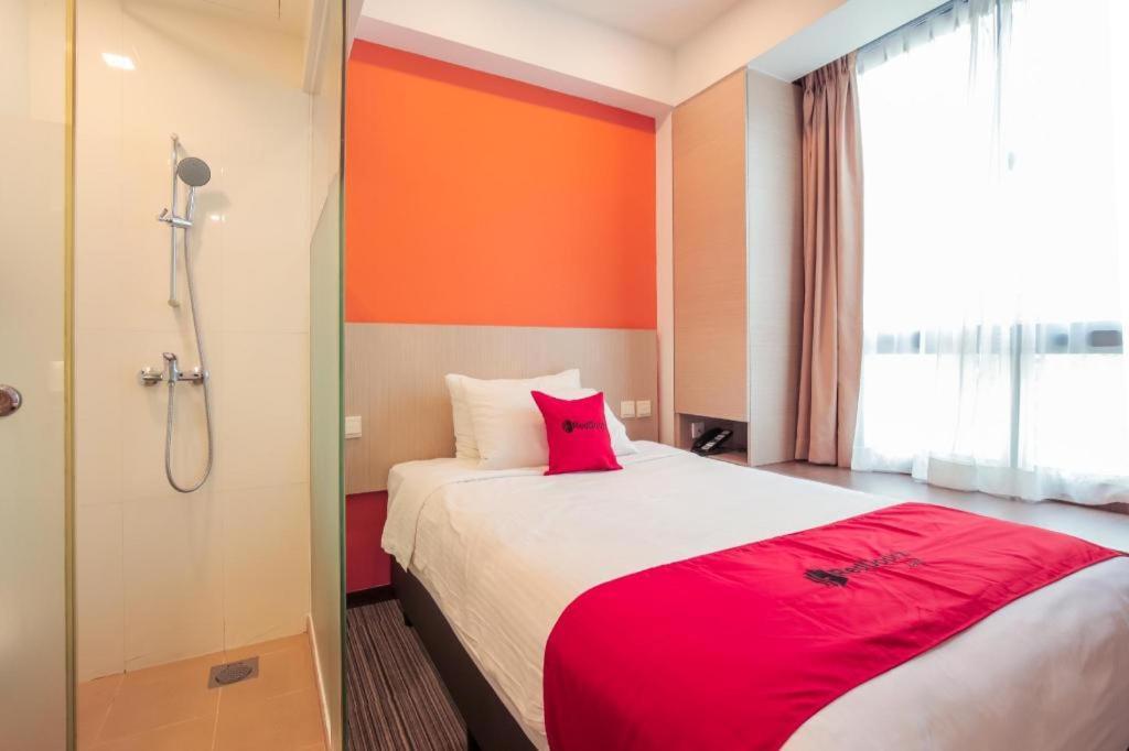 Reddoorz Premium @ Balestier Hotel Singapore Buitenkant foto