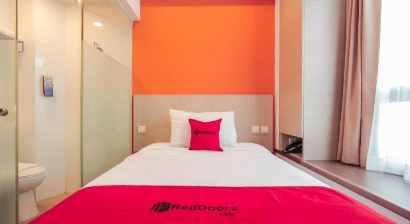 Reddoorz Premium @ Balestier Hotel Singapore Buitenkant foto