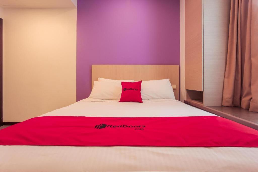 Reddoorz Premium @ Balestier Hotel Singapore Buitenkant foto