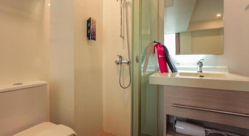 Reddoorz Premium @ Balestier Hotel Singapore Buitenkant foto