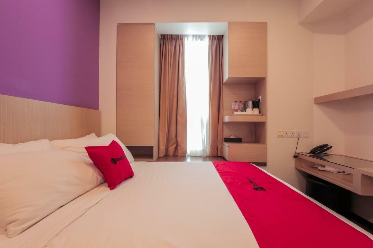 Reddoorz Premium @ Balestier Hotel Singapore Kamer foto