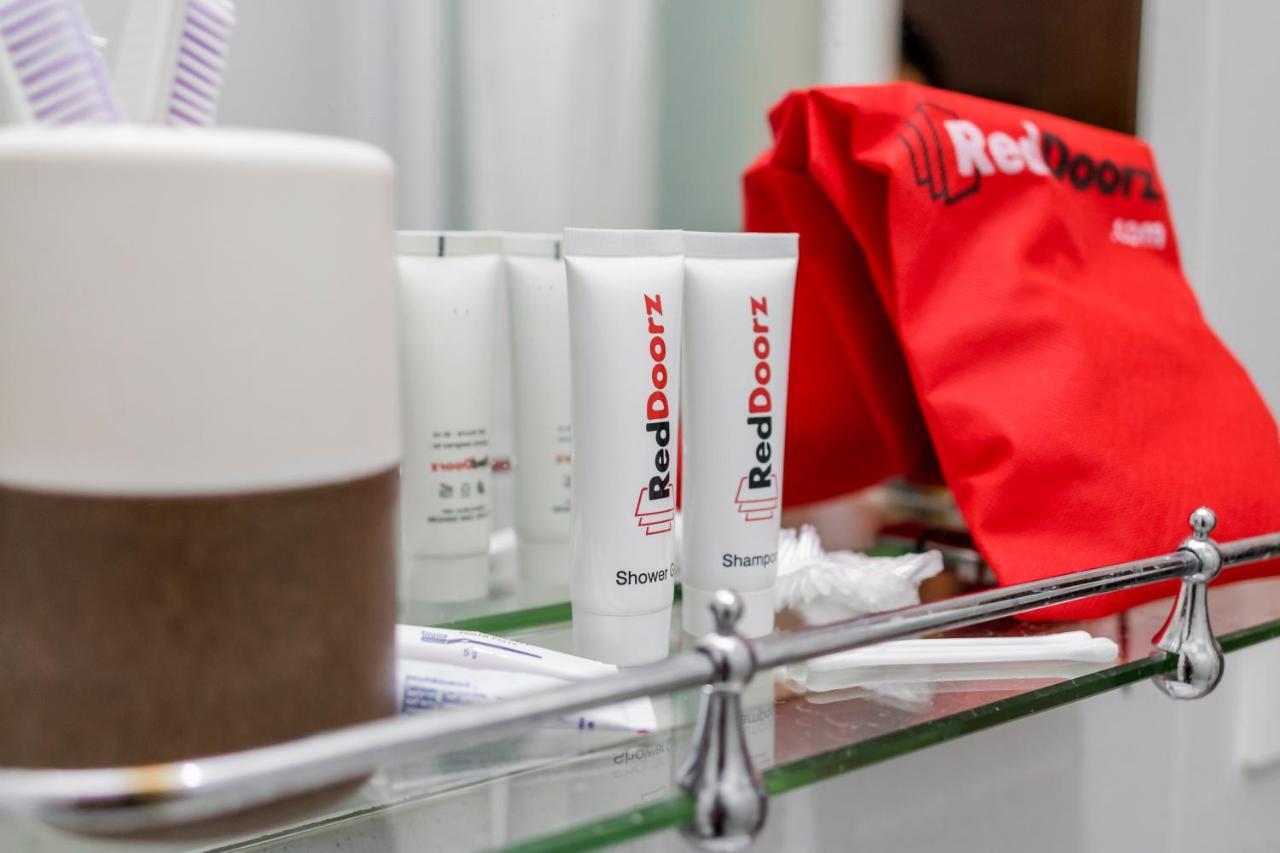 Reddoorz Premium @ Balestier Hotel Singapore Buitenkant foto